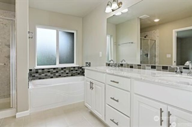 27804 155th Lane SE, Kent, WA 98042