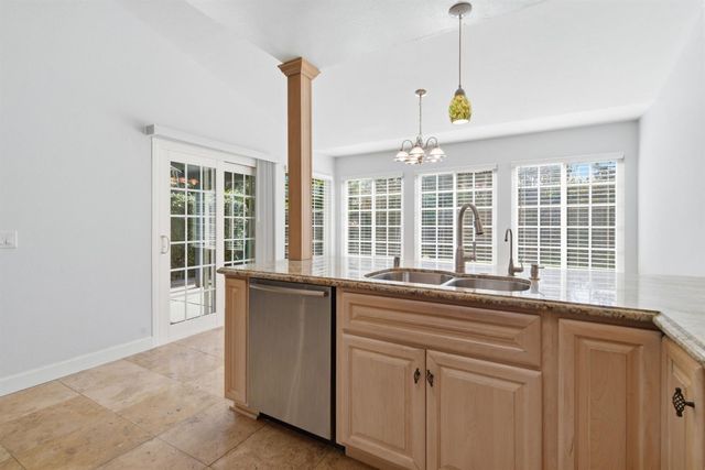 2303 Pheasant Run Cir, Stockton, CA 95207