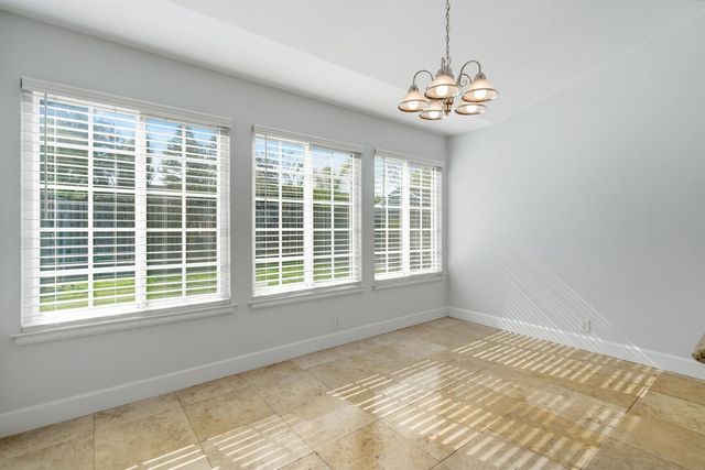 2303 Pheasant Run Cir, Stockton, CA 95207