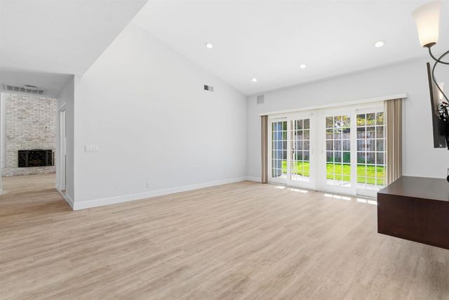 2303 Pheasant Run Cir, Stockton, CA 95207