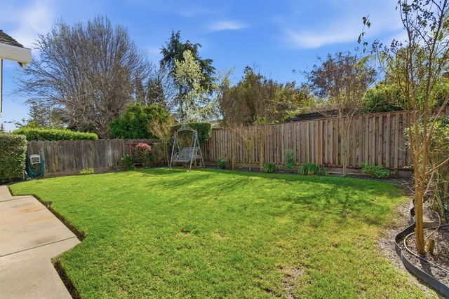 2303 Pheasant Run Cir, Stockton, CA 95207