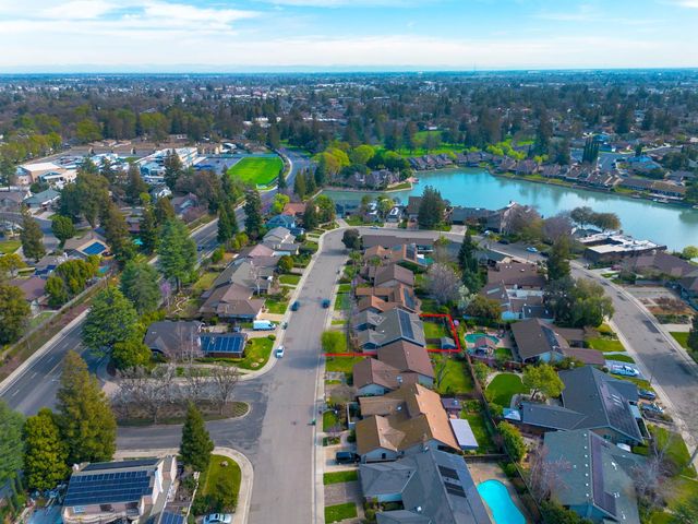 2303 Pheasant Run Cir, Stockton, CA 95207