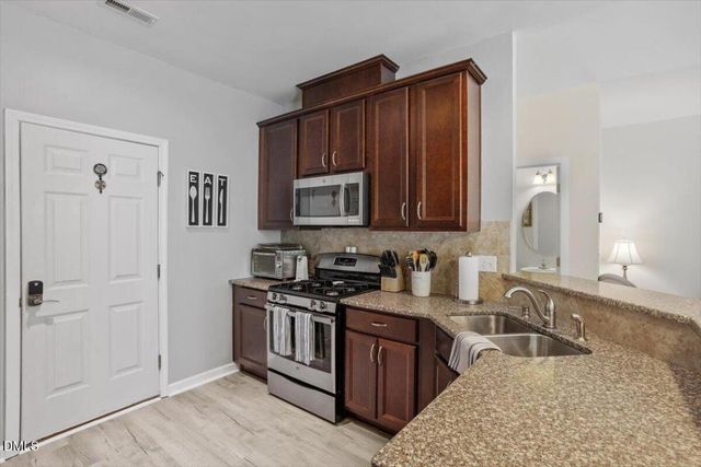 231 Cypress Hill Lane, Holly Springs, NC 27540