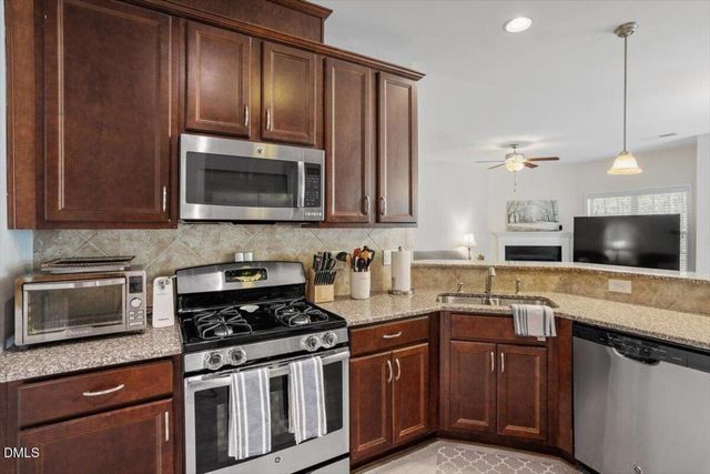 231 Cypress Hill Lane, Holly Springs, NC 27540