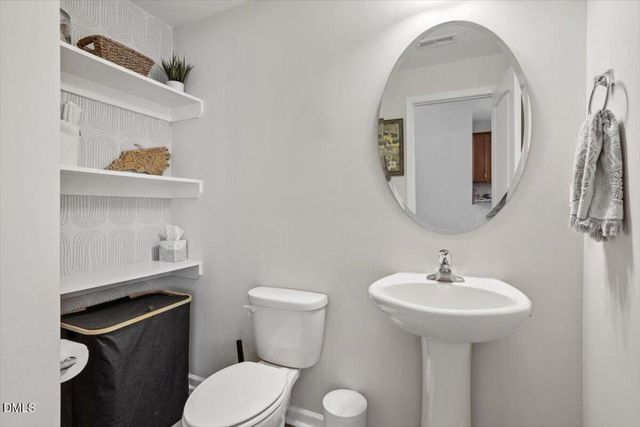 231 Cypress Hill Lane, Holly Springs, NC 27540