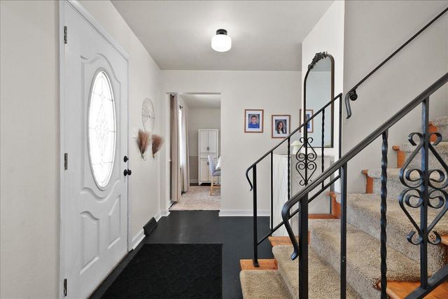 741 Pettibone Street, Crown Point, IN 46307