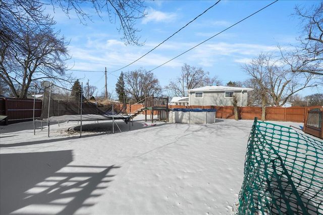 741 Pettibone Street, Crown Point, IN 46307