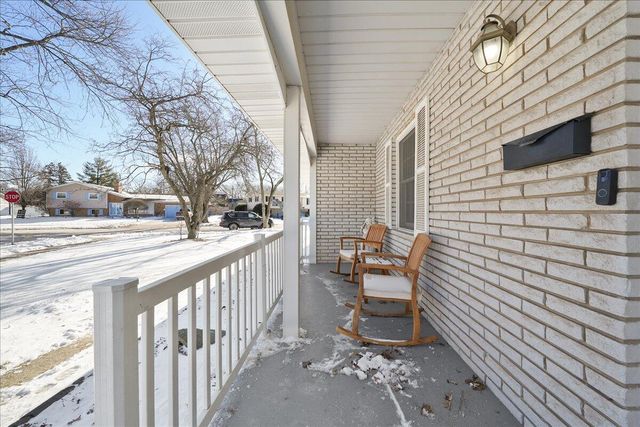 741 Pettibone Street, Crown Point, IN 46307