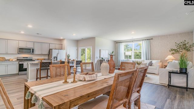 354 Bevington Brook Lane, Hopkins, SC 29061