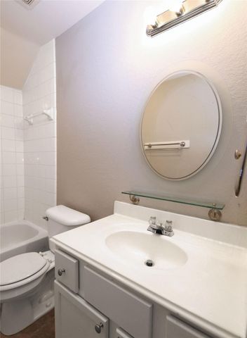 7818 Bighorn, Baytown, TX 77521