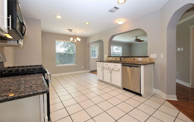 7818 Bighorn, Baytown, TX 77521