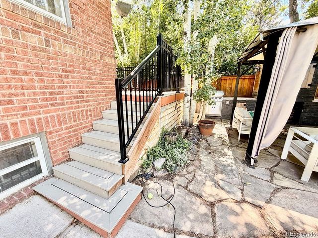 543 S Downing St, Denver, CO 80209