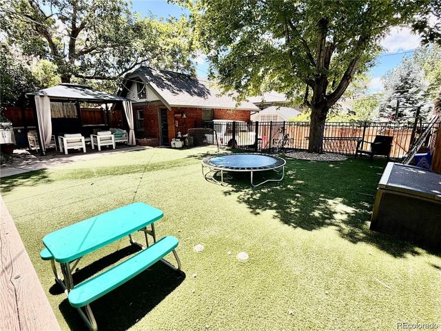 543 S Downing St, Denver, CO 80209