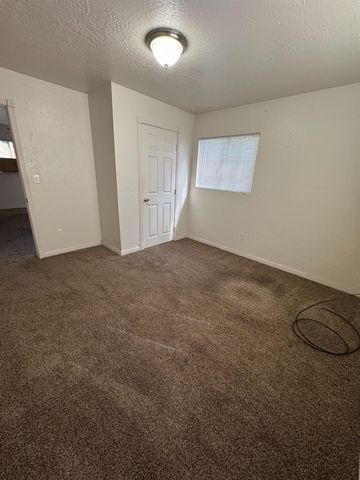 205 Orchard Ave, Modesto, CA 95354