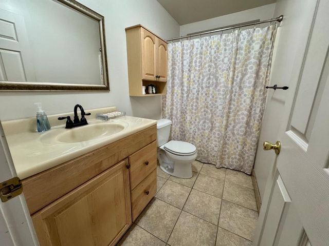 205 Orchard Ave, Modesto, CA 95354