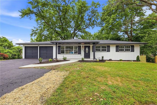 6725 Montana Court, Kansas City, KS 66111