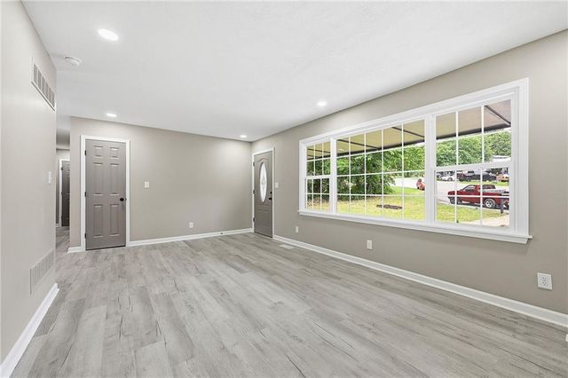 6725 Montana Court, Kansas City, KS 66111