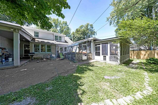 800 Plaza Drive, Evansville, IN 47715