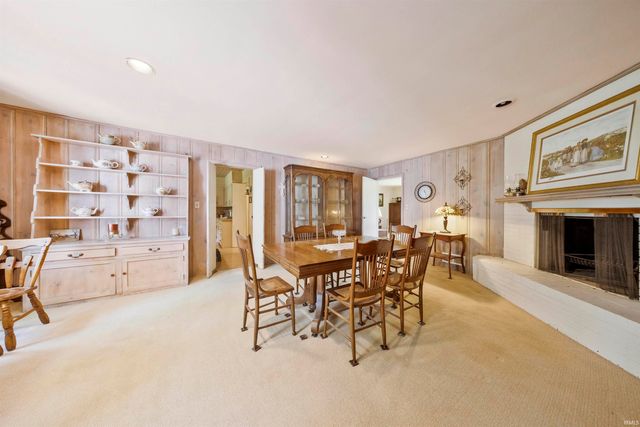 800 Plaza Drive, Evansville, IN 47715