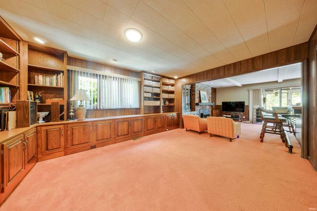 800 Plaza Drive, Evansville, IN 47715