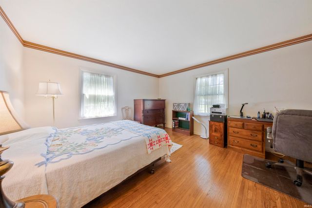 800 Plaza Drive, Evansville, IN 47715