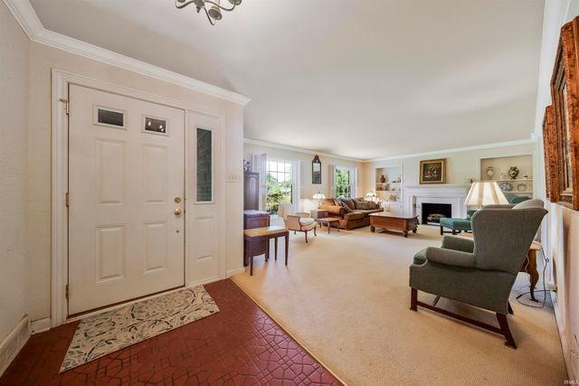 800 Plaza Drive, Evansville, IN 47715