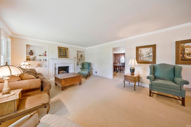 800 Plaza Drive, Evansville, IN 47715