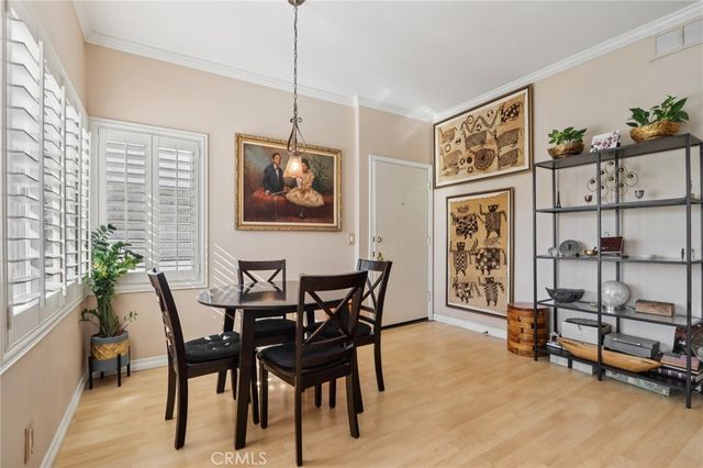 360 S Los Robles Avenue 11, Pasadena, CA 91101