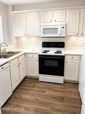 5063 Peachtree Avenue, Wilmington, NC 28403
