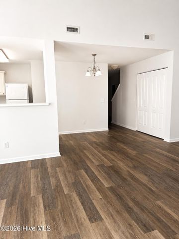 5063 Peachtree Avenue, Wilmington, NC 28403