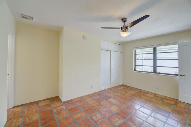 805 NE 40TH Street 1-3, Oakland Park, FL 33334