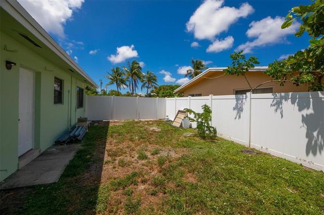 805 NE 40TH Street 1-3, Oakland Park, FL 33334