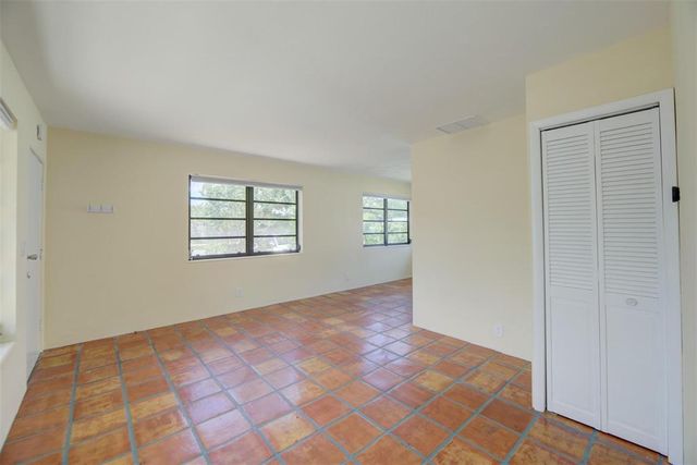 805 NE 40TH Street 1-3, Oakland Park, FL 33334