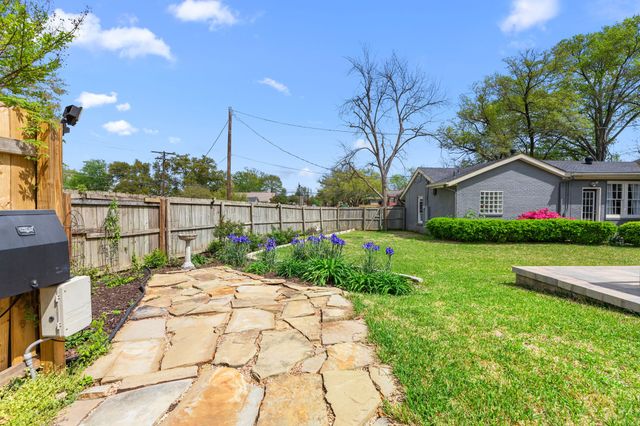 1403 S Robertson Avenue, Tyler, TX 75701