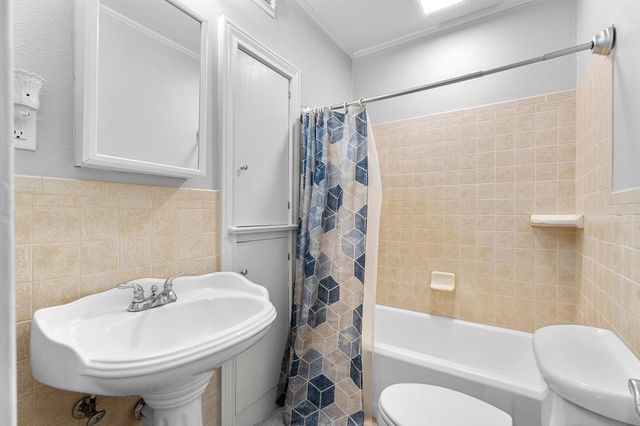 1403 S Robertson Avenue, Tyler, TX 75701