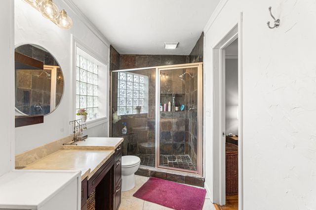 1403 S Robertson Avenue, Tyler, TX 75701