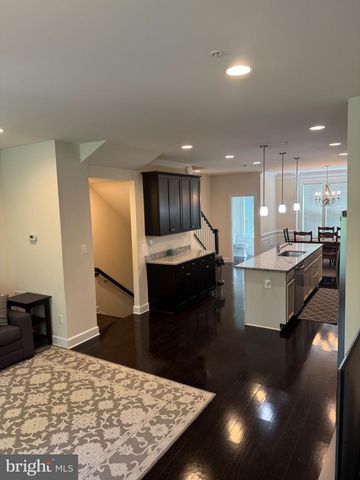 4610 WOODBERRY ST, Riverdale, MD 20737