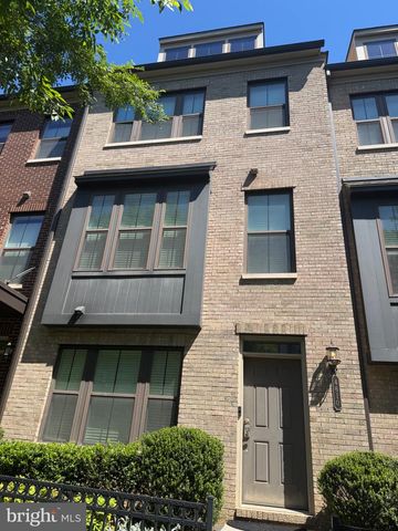 4610 WOODBERRY ST, Riverdale, MD 20737