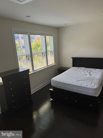 4610 WOODBERRY ST, Riverdale, MD 20737