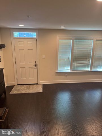 4610 WOODBERRY ST, Riverdale, MD 20737