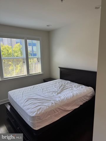 4610 WOODBERRY ST, Riverdale, MD 20737