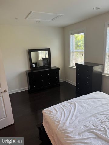 4610 WOODBERRY ST, Riverdale, MD 20737