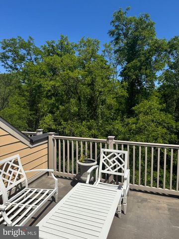 4610 WOODBERRY ST, Riverdale, MD 20737