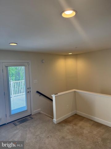 4610 WOODBERRY ST, Riverdale, MD 20737