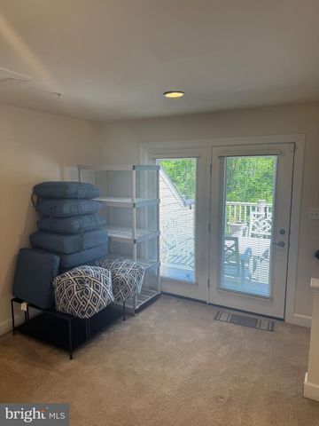 4610 WOODBERRY ST, Riverdale, MD 20737