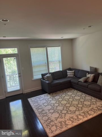 4610 WOODBERRY ST, Riverdale, MD 20737