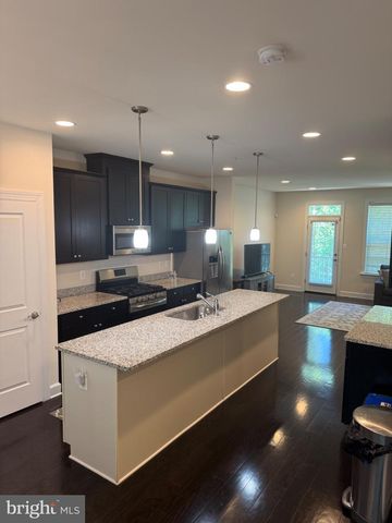 4610 WOODBERRY ST, Riverdale, MD 20737