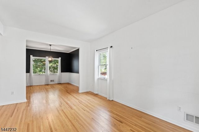 5 Clark Ct, Bridgewater Twp., NJ 08807
