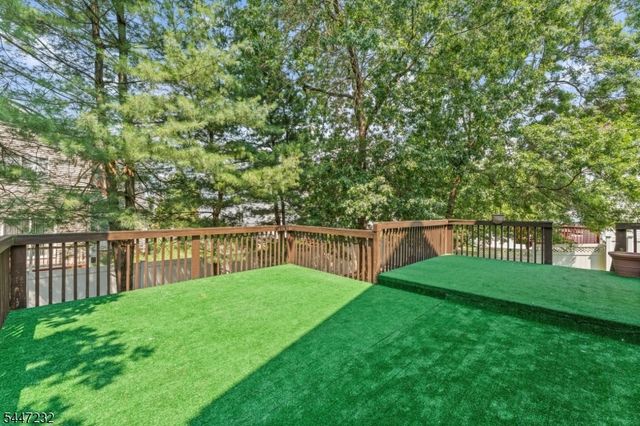 5 Clark Ct, Bridgewater Twp., NJ 08807