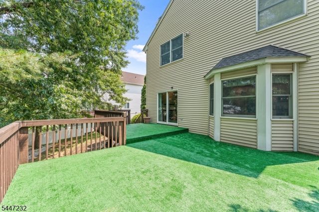 5 Clark Ct, Bridgewater Twp., NJ 08807